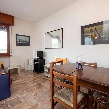 279- Casa Maria Grazia, Nel Centro Di Sestri, 10 Minuti A Piedi Dalla Baia Del Silenzio Lejlighed