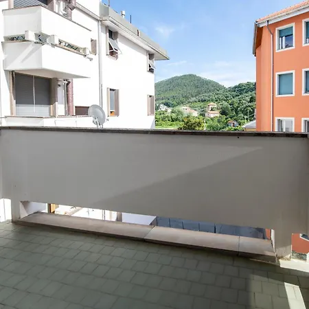 279- Casa Maria Grazia, Nel Centro Di Sestri, 10 Minuti A Piedi Dalla Baia Del Silenzio Apartamento *