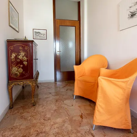 279- Casa Maria Grazia, Nel Centro Di Sestri, 10 Minuti A Piedi Dalla Baia Del Silenzio Lejlighed