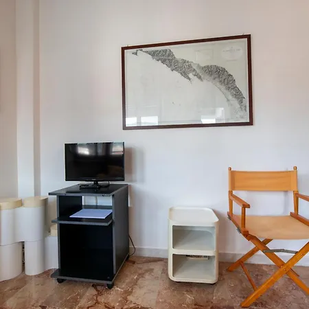 Lejlighed 279- Casa Maria Grazia, Nel Centro Di Sestri, 10 Minuti A Piedi Dalla Baia Del Silenzio
