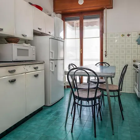 279- Casa Maria Grazia, Nel Centro Di Sestri, 10 Minuti A Piedi Dalla Baia Del Silenzio