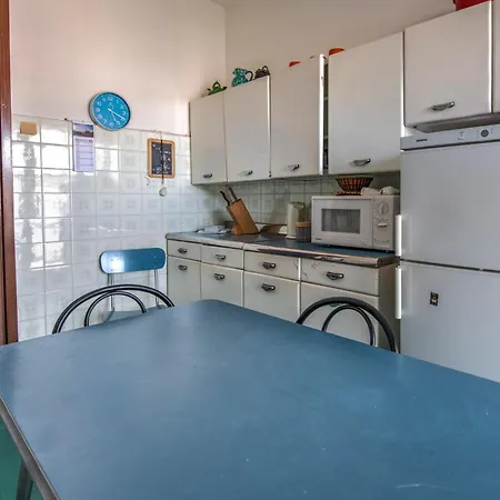 Apartamento 279- Casa Maria Grazia, Nel Centro Di Sestri, 10 Minuti A Piedi Dalla Baia Del Silenzio *