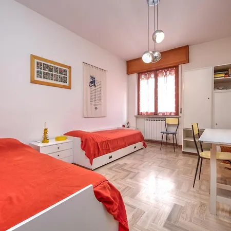 Daire 279- Casa Maria Grazia, Nel Centro Di Sestri, 10 Minuti A Piedi Dalla Baia Del Silenzio *